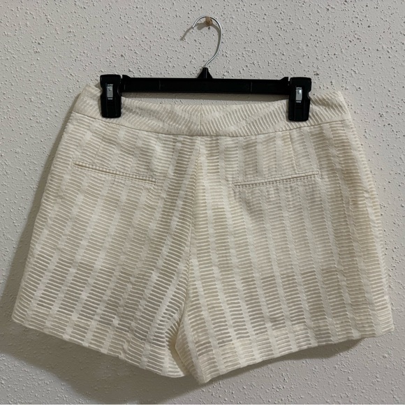 Rag and Bone Textured Off-White Linen Shorts - Size 4 - Picture 2 of 11